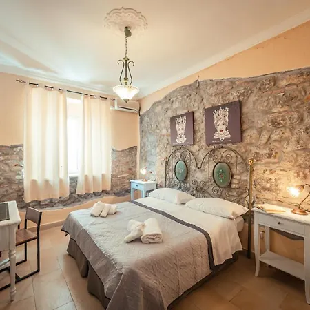 Garden Hotel